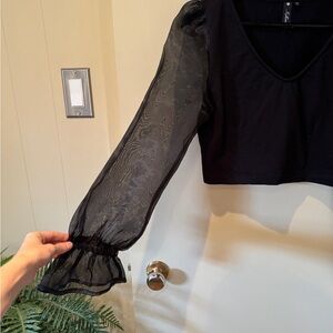 Cropped black v neck sheer sleeves blouse size small